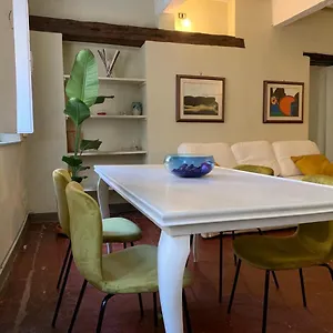  Apartment Incantevole Nel Cuore Di Italy